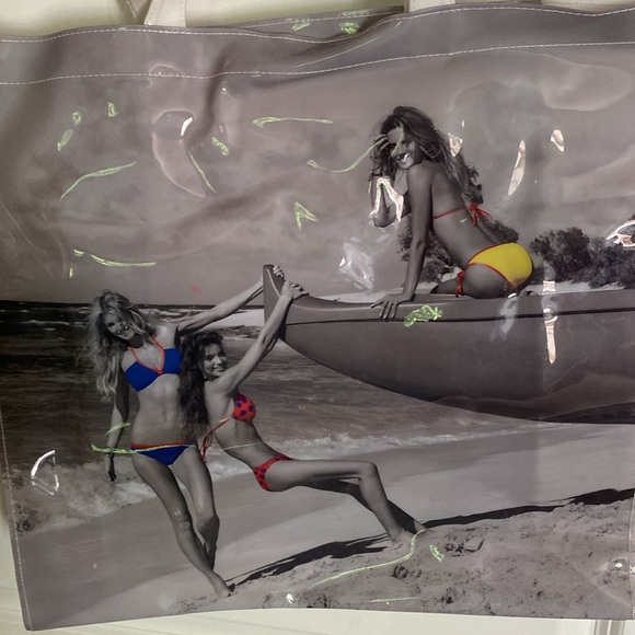 Victoria Secret plastic beach tote VINTAGE - Picture 2 of 3